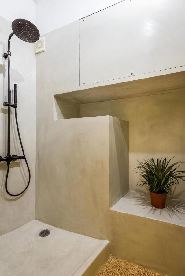 אתונה Delfini Home Plaka/Acropolis מראה חיצוני תמונה